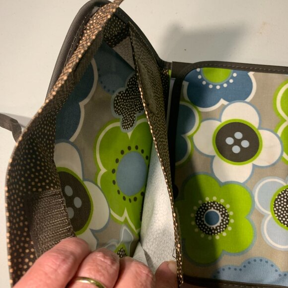 THIRTY-ONE Fold It Up Organizer Fold & Go Trifold Notebook in Awesome Blossom - Picture 3 of 6